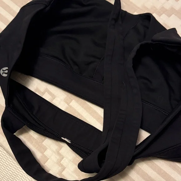 Lululemon Athletica Black Cross-Back Sports Bra ECU - Picture 4 of 5